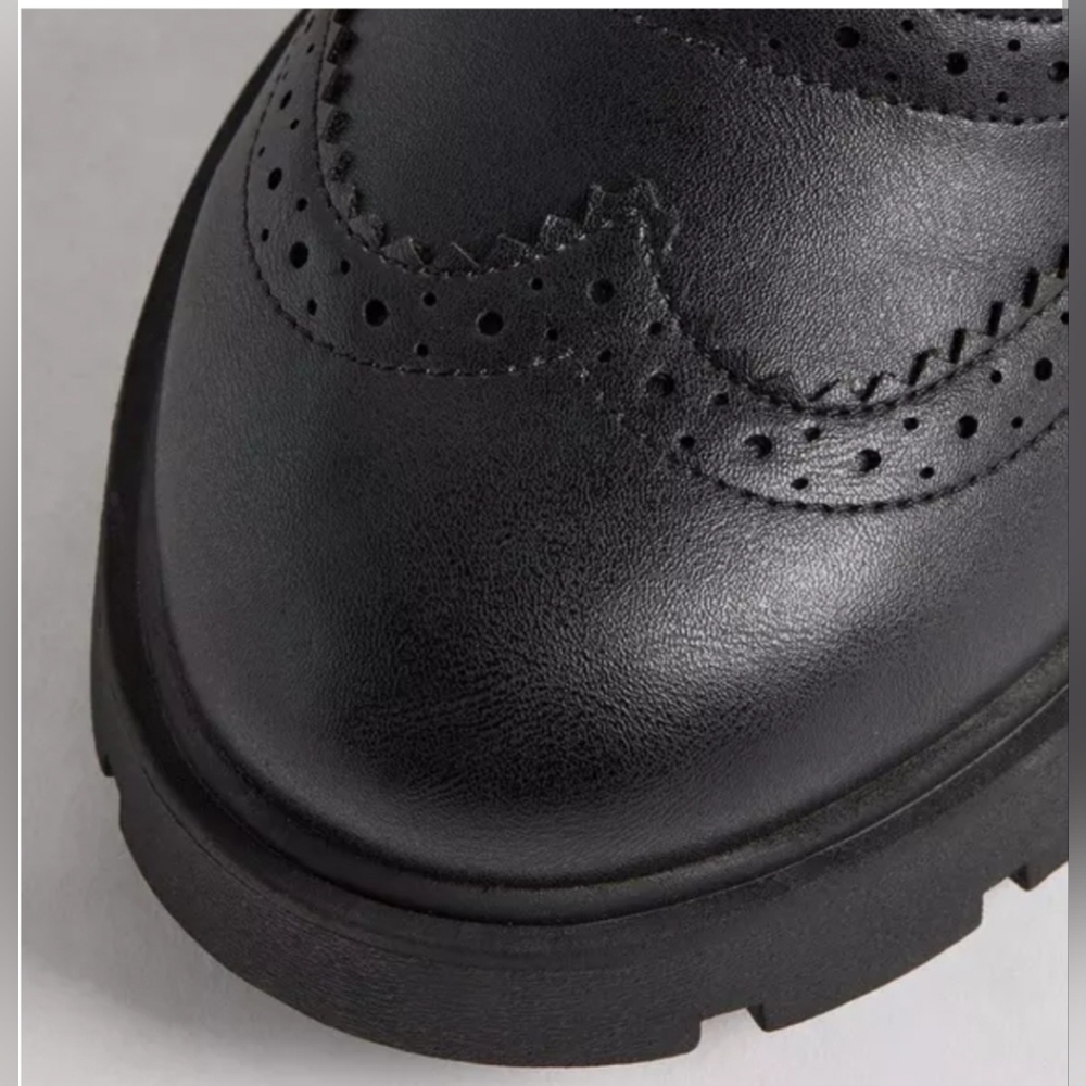 Torrid Lug Sole Oxford Loafers - Picture 3 of 7